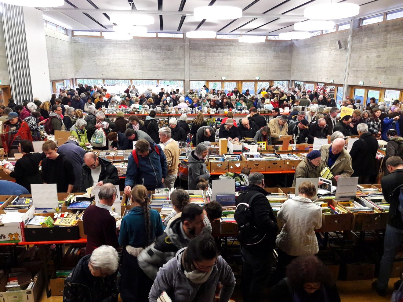 Der Pfennigbasar im Bürgerhaus öffnet ab morgen seine Türen!